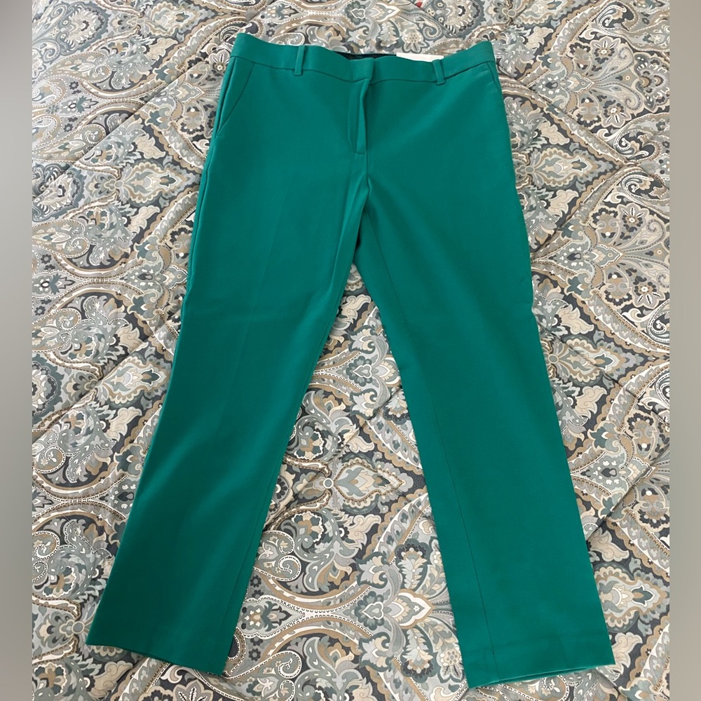 Ann Taylor Ankle Mid-Rise Pant